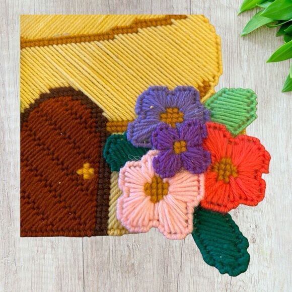 Vintage Plastic Canvas Spring Bee Hive Summer Door Hanging - Picture 7 of 7